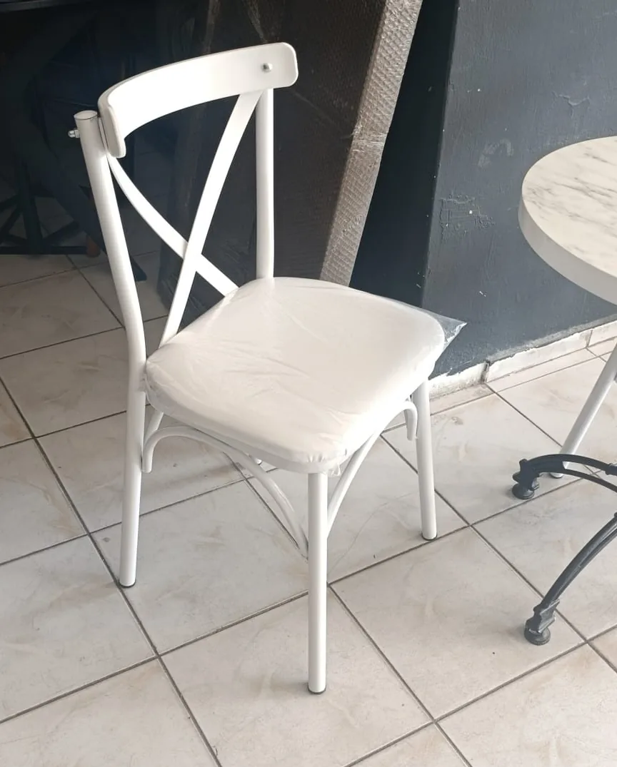 Çapraz Sırtlı Metal Cafe Sandalyesi