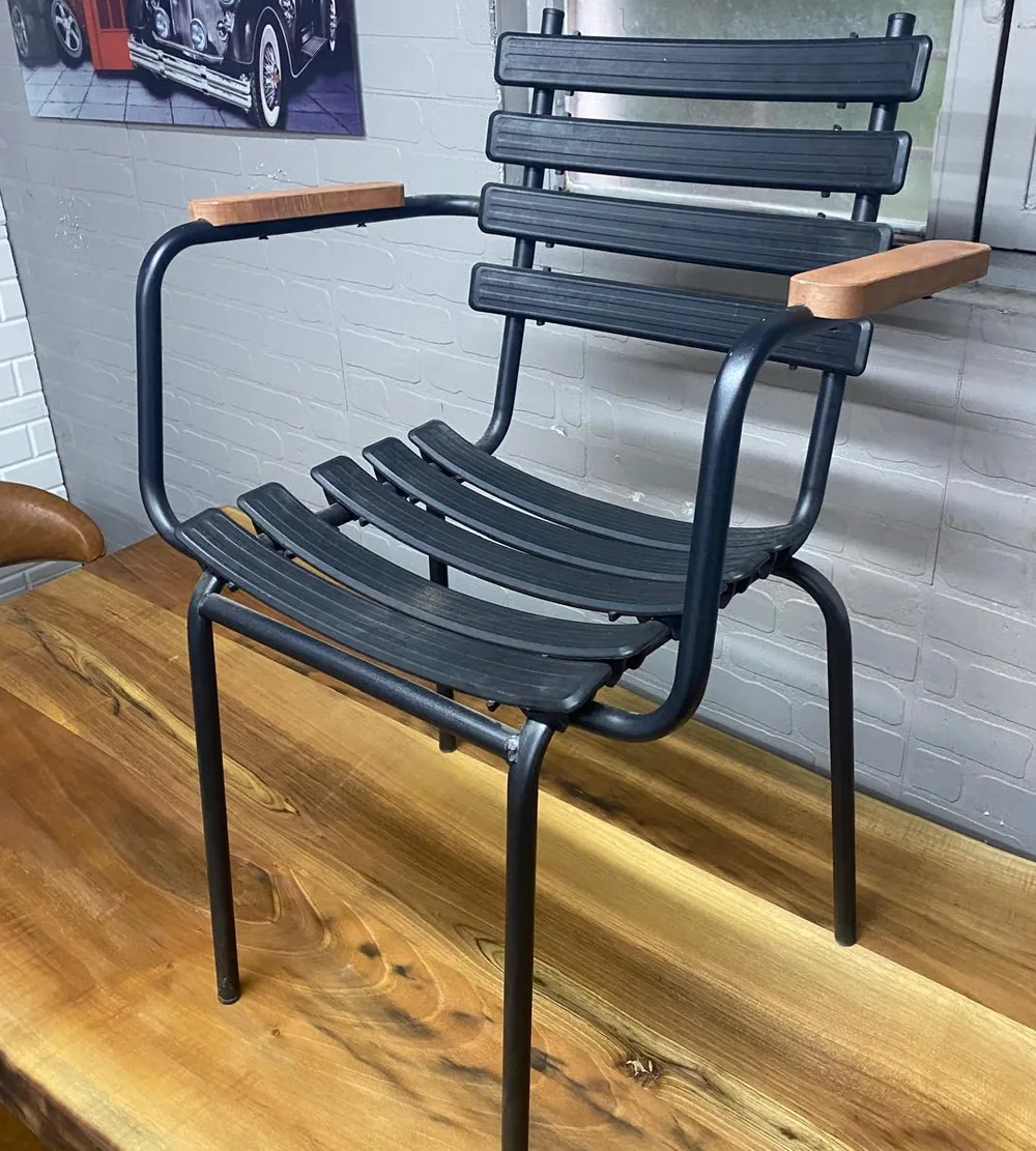 Geniş Çıtalı Metal Bahçe Sandalyesi