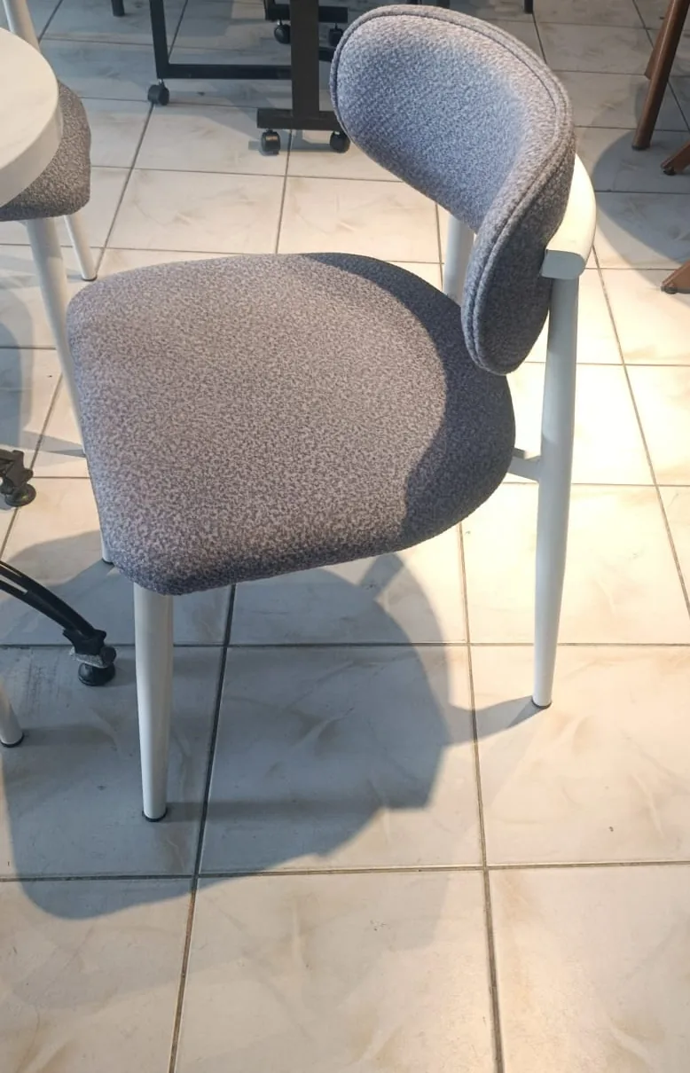 Oval Sırtlı Kumaş Cafe Sandalyesi